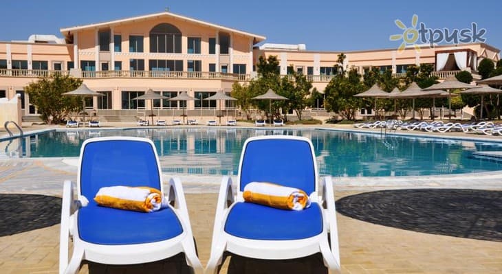 Shoni Bay Resort