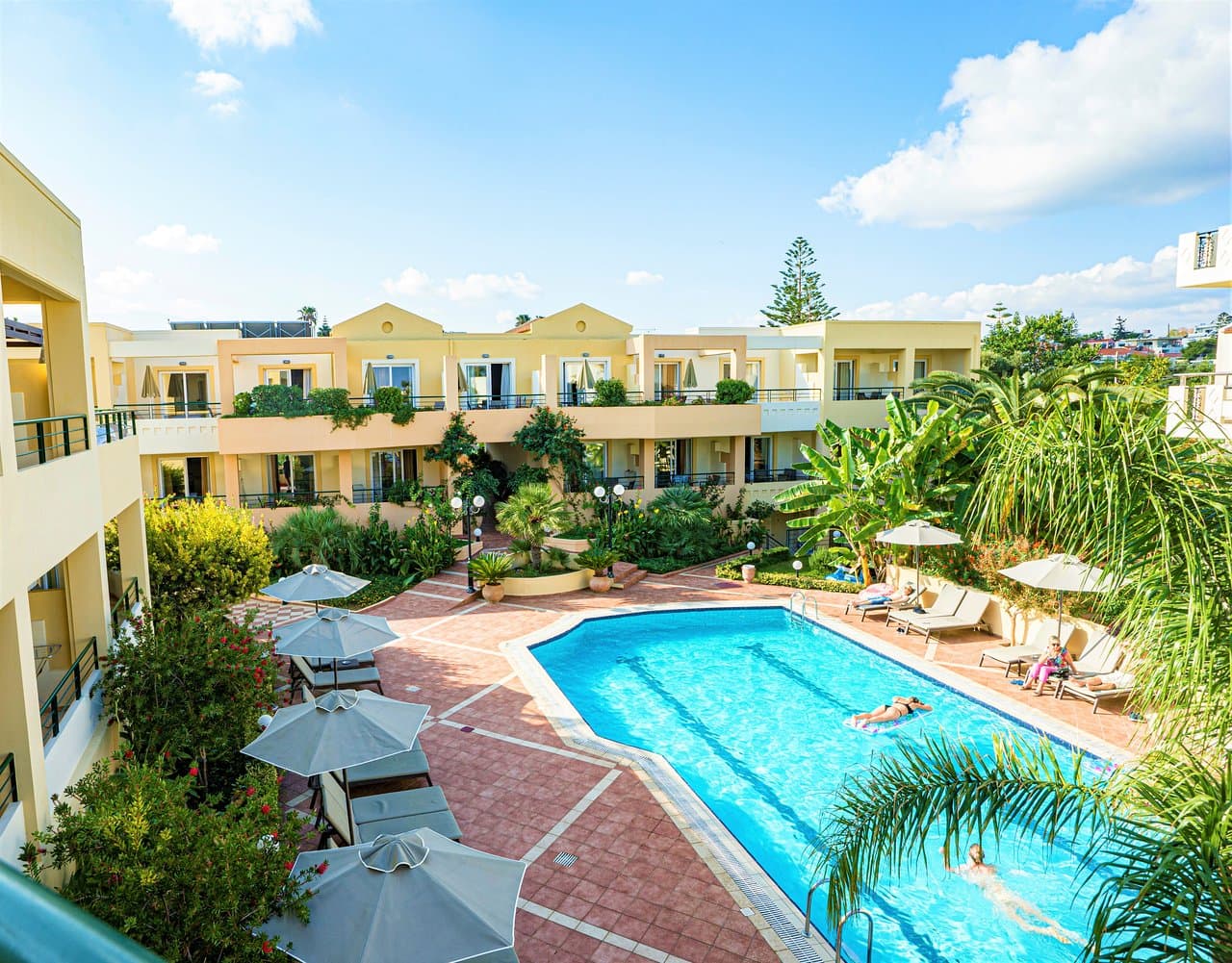 Helios Apartments Agii Apostoli