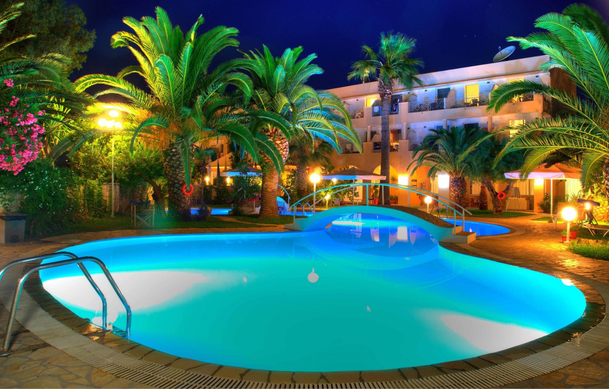 Three Stars Village Hotel
