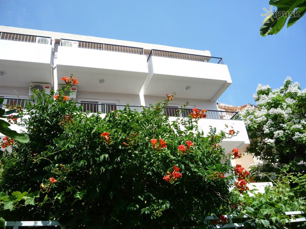 Nada Villa