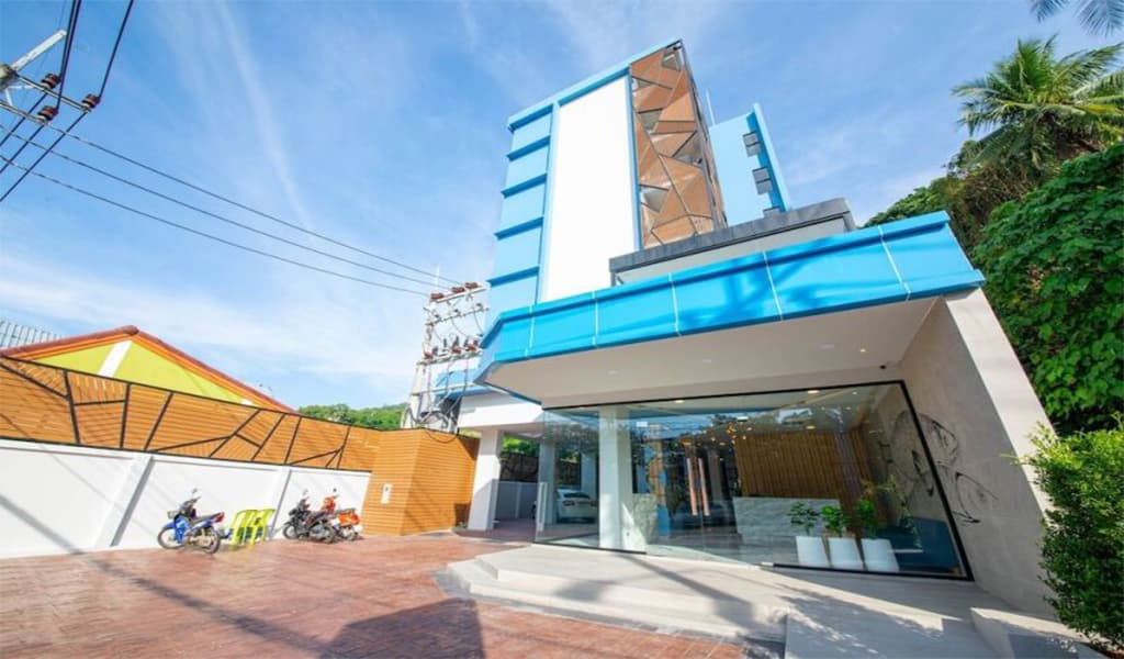 Golden Paradise Hotel