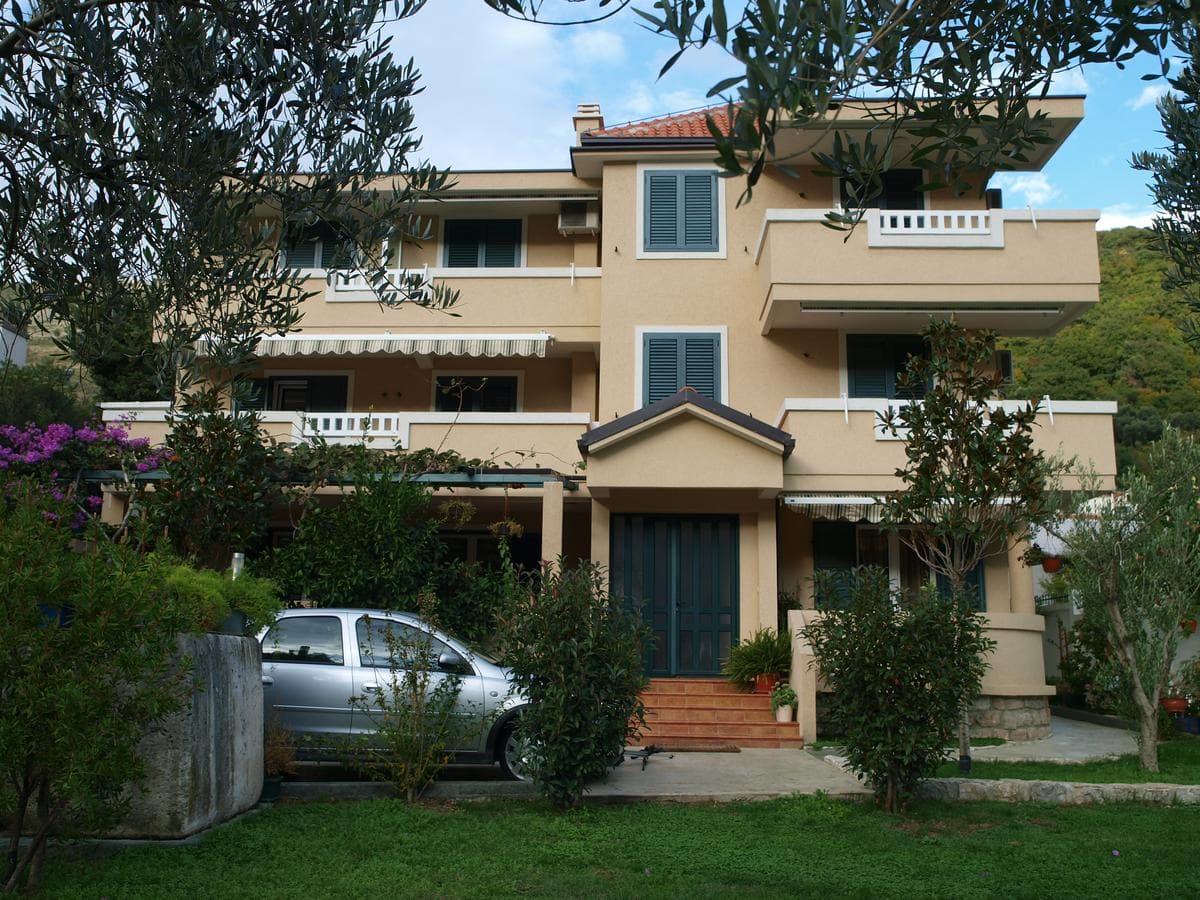 Lanista Apartmani