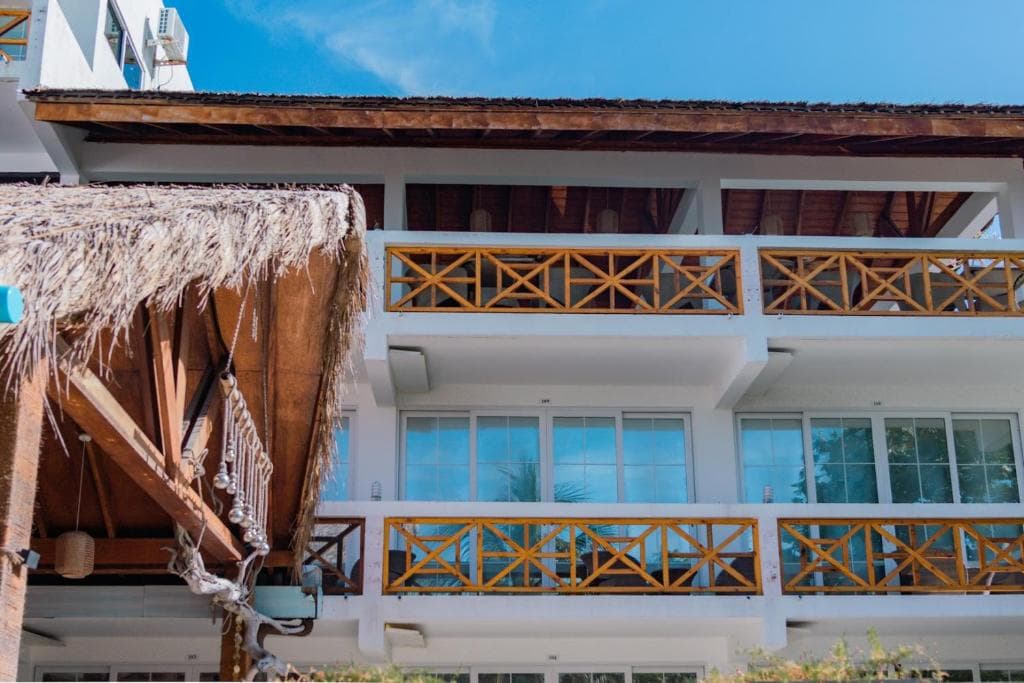 Готель Sands Grand Dhigurah — Арі (Аліфу) атол, Мальдіви