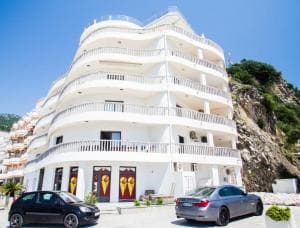 Rafailovici Apartments