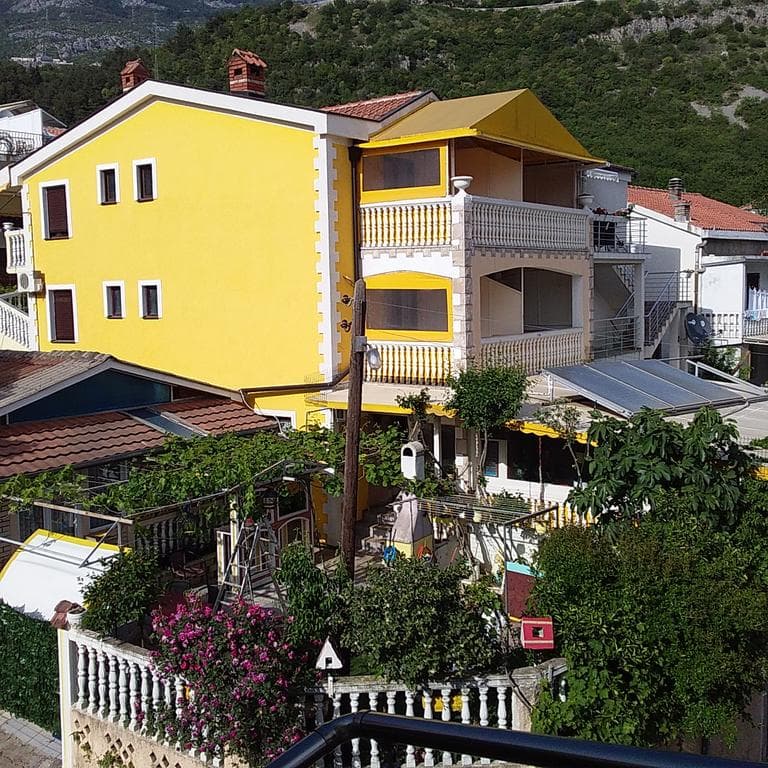 Micanovic Holiday Home & Apartments