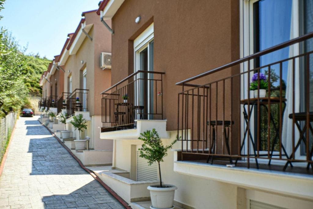 Valery Apartments