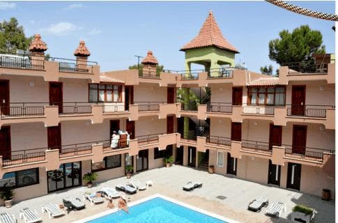 Aleria Belport Beach Hotel