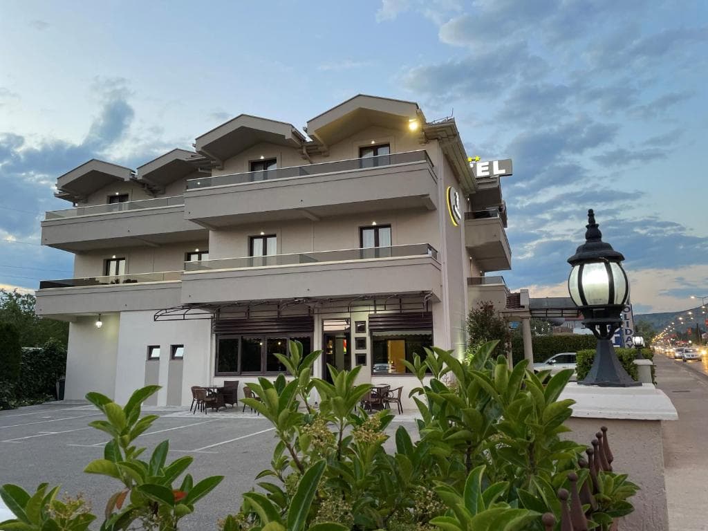 Holiday Hotel Podgorica