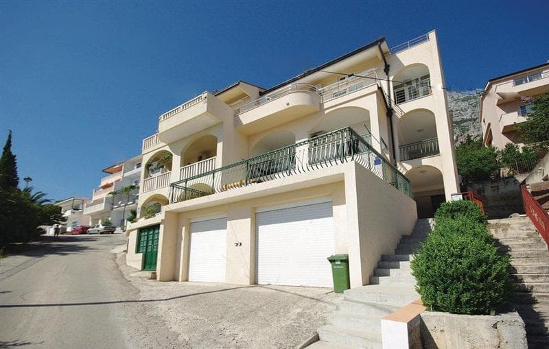 Готель Pavlinovic Apartmani Kastel Kambelovac — Каштела, Хорватія