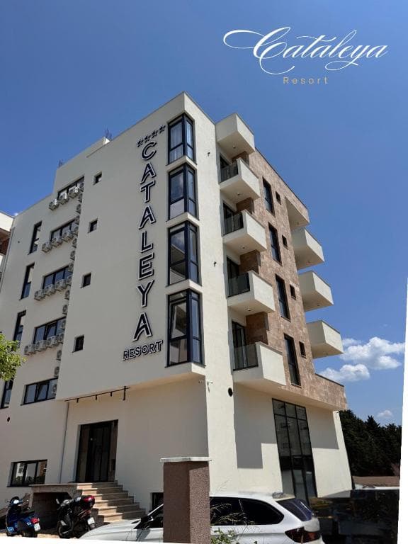 Cataleya Hotel Resort