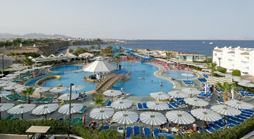Dreams Beach Resort