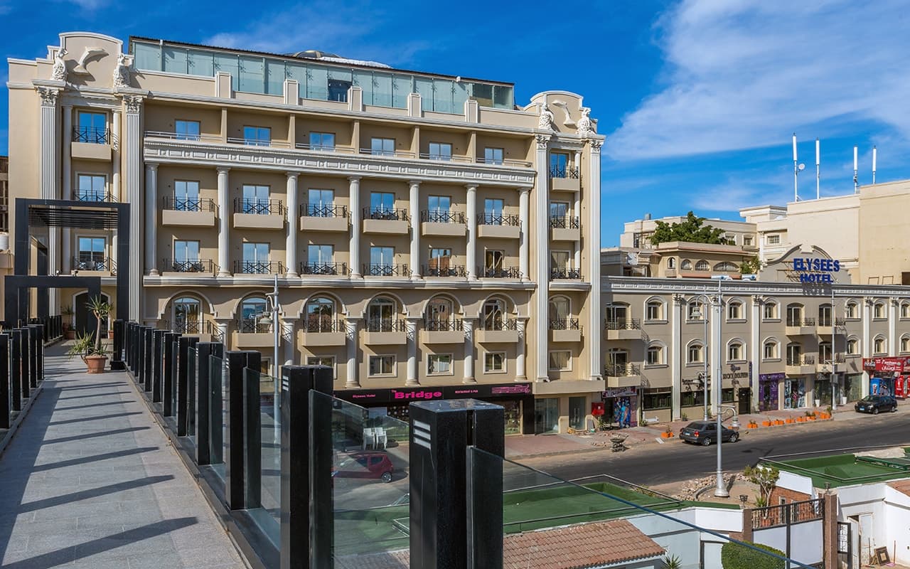 Elysees Hotel