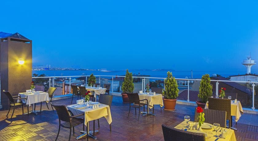 Almina Hotel