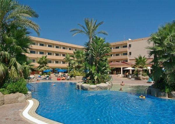 Nissiana Hotel