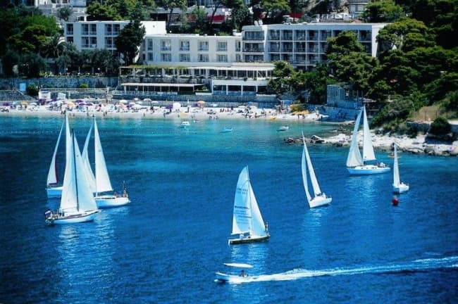Vis Hotel