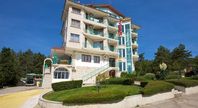 Zora Hotel