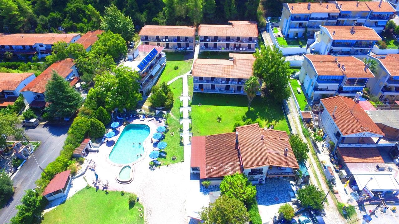 Готель Jenny Hotel — Халкідікі, Греція
