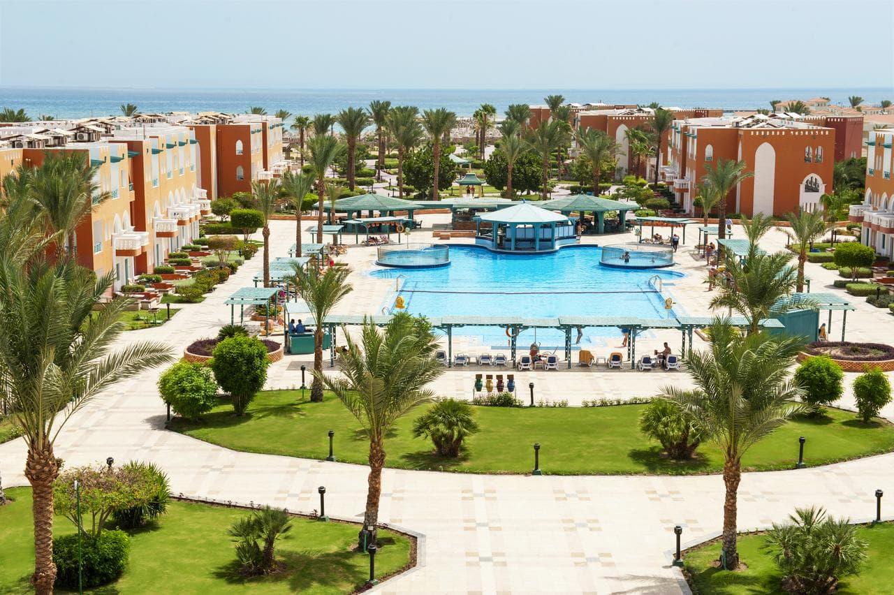 Sunrise Select Garden Beach Resort & Spa