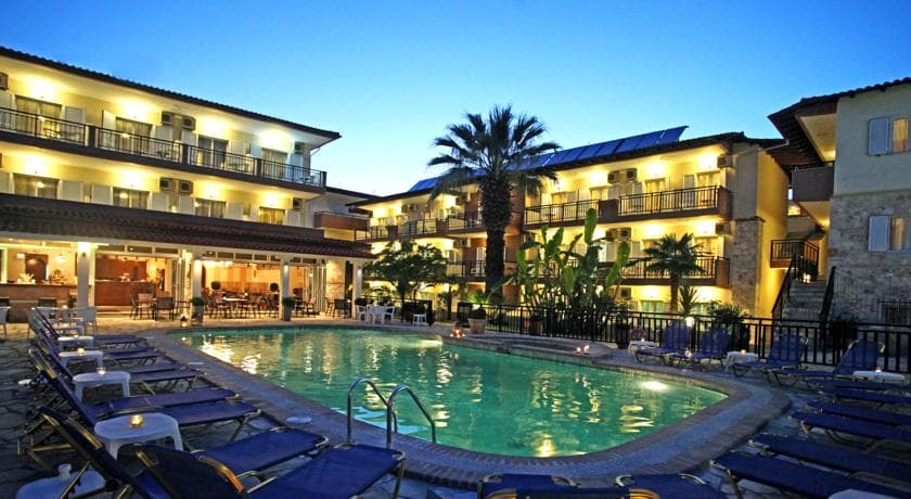 Sarantis Hotel