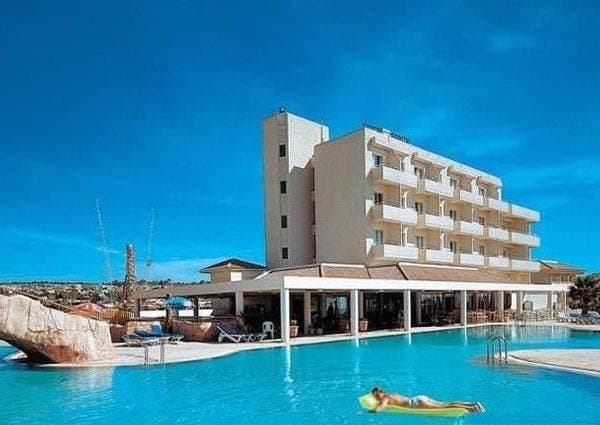 Pierre Anne Beach Hotel