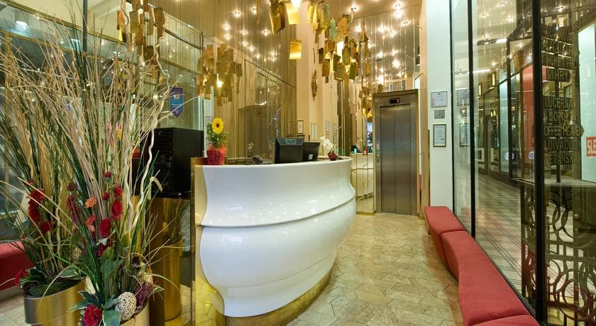 EA Hotel Rokoko