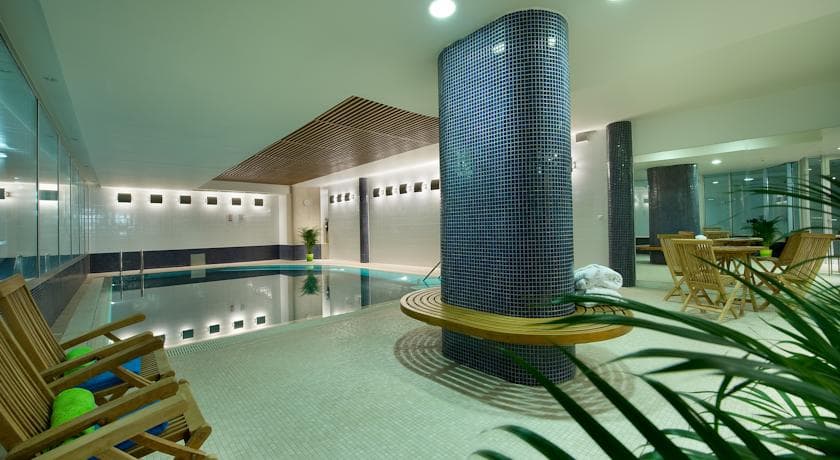 EA Hotel Julis