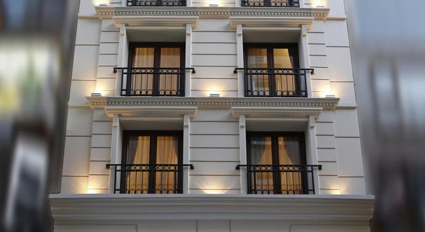 Nanda Hotel