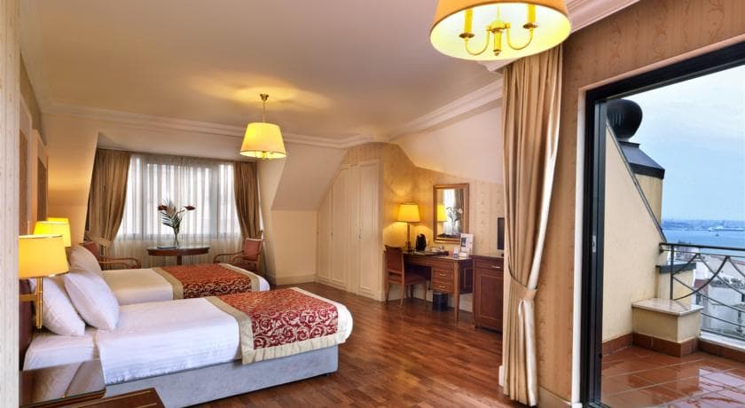 Taksim Metropark Hotel