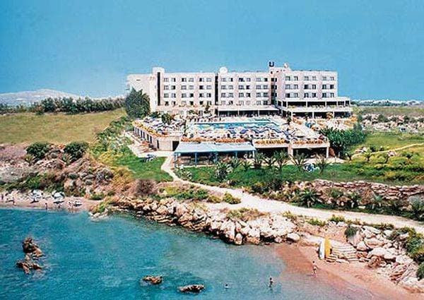 Queens Bay Hotel Kissonerga
