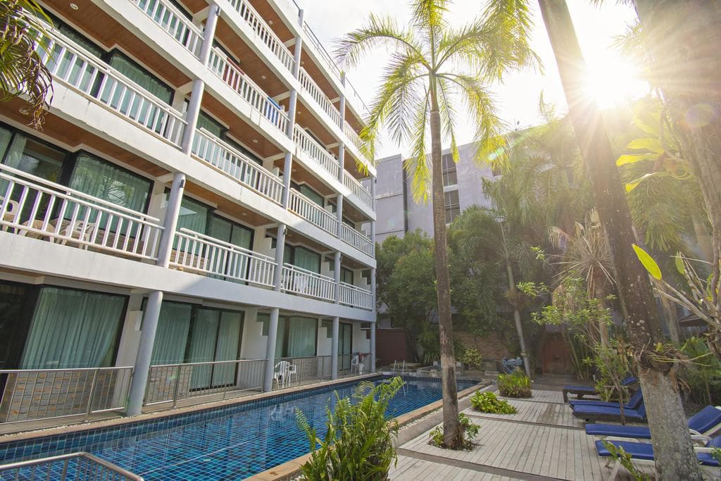 Готель Honey Resort — о. Пхукет, Таїланд