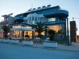 Yakinthos Hotel