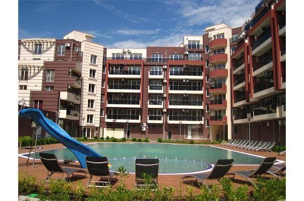 Admiral Plaza