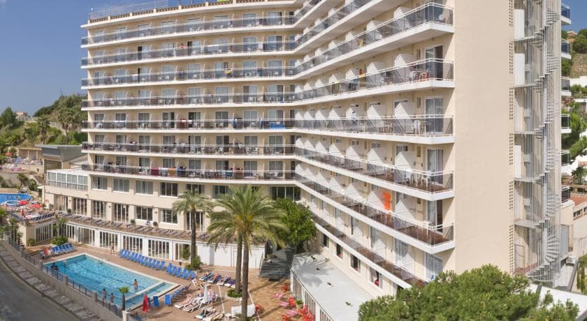 Oasis Park Splash Hotel