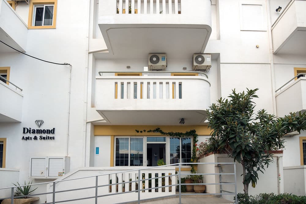 Diamond Apartments & Suites