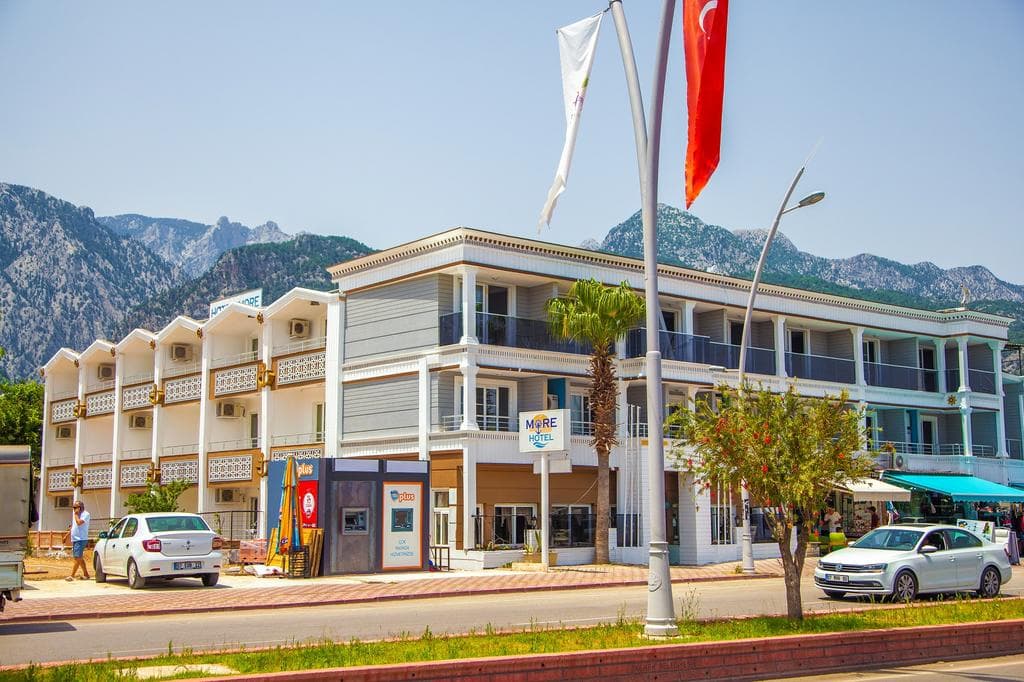 More Hotel
