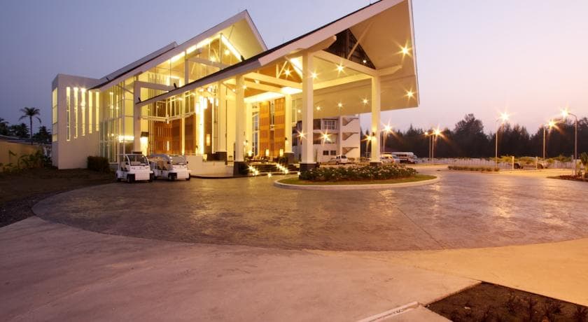Kantary Beach Hotel Villas and Suites
