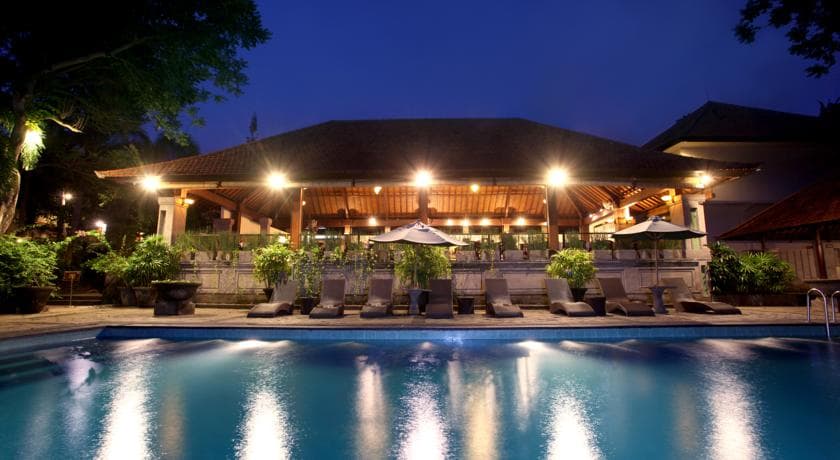 Champlung Sari Hotel
