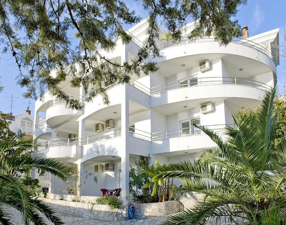 Kukoljac Apart Hotel Vila