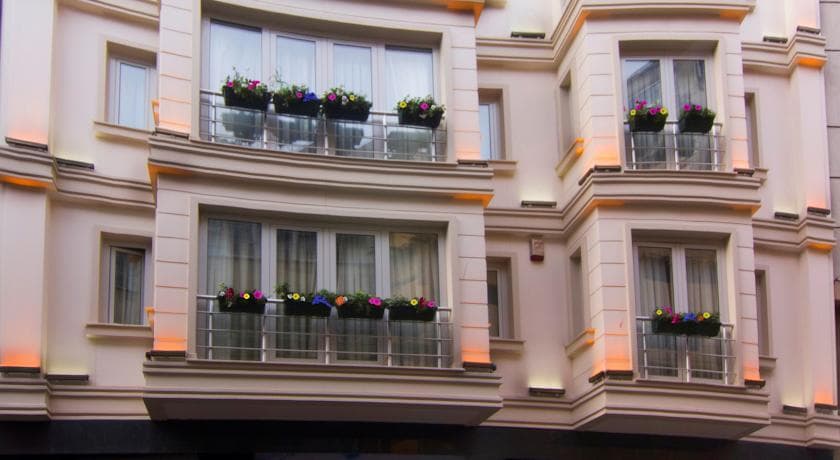 Aprilis Hotel