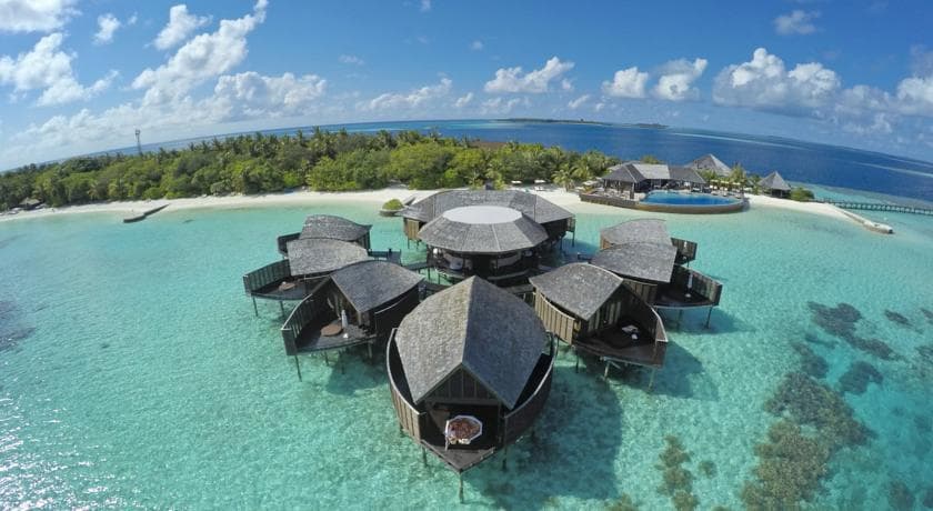 Lily Beach Resort & Spa Huvahandhoo