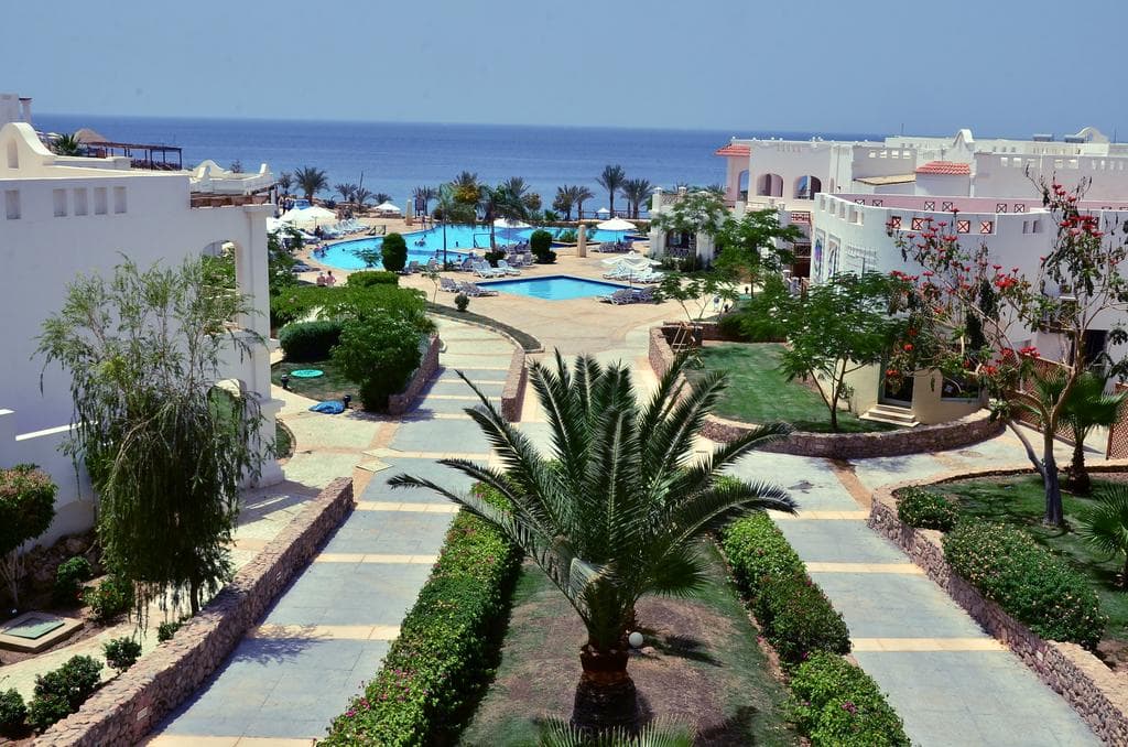 Continental Plaza Beach & Aqua Park Resort