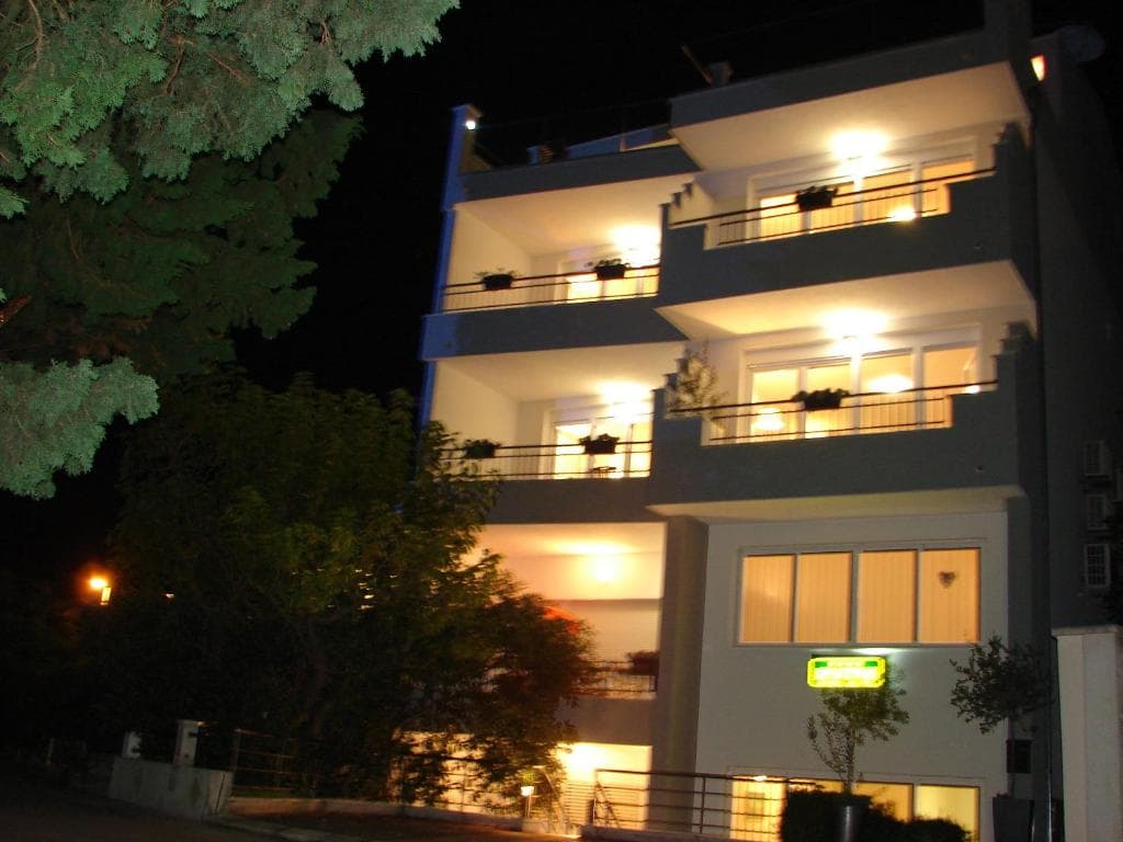 Nizic Villa Apartments
