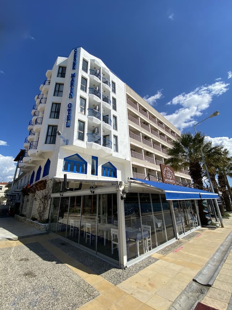 Marin Hotel