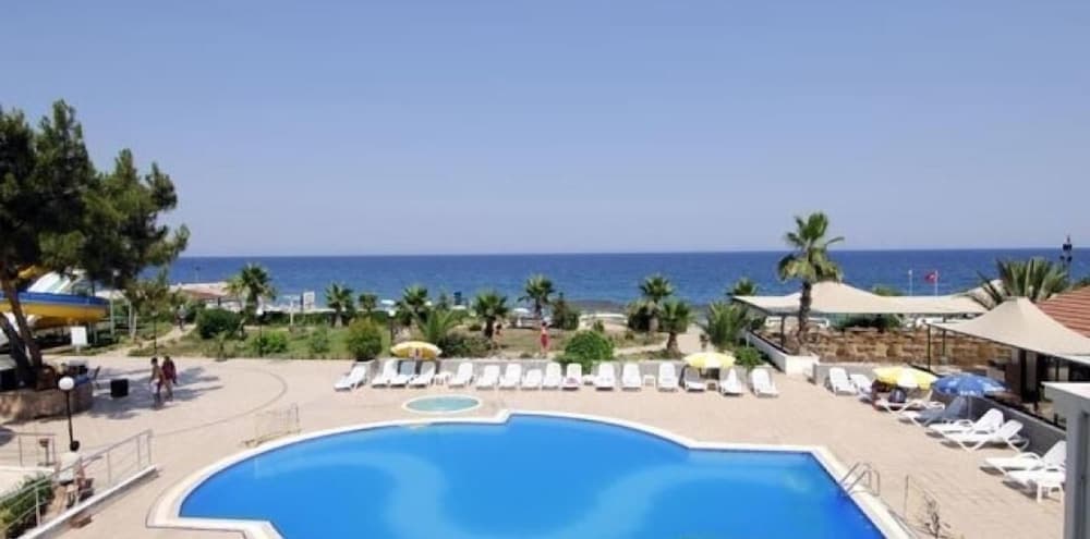 Club Marakesh Beach Hotel